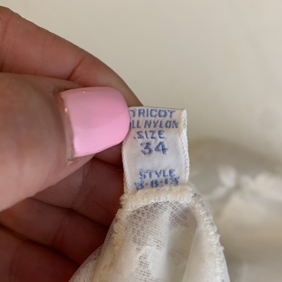 T8 Vintage Vanity Fair slip for dresses creamy white size small - Picture 10 of 14